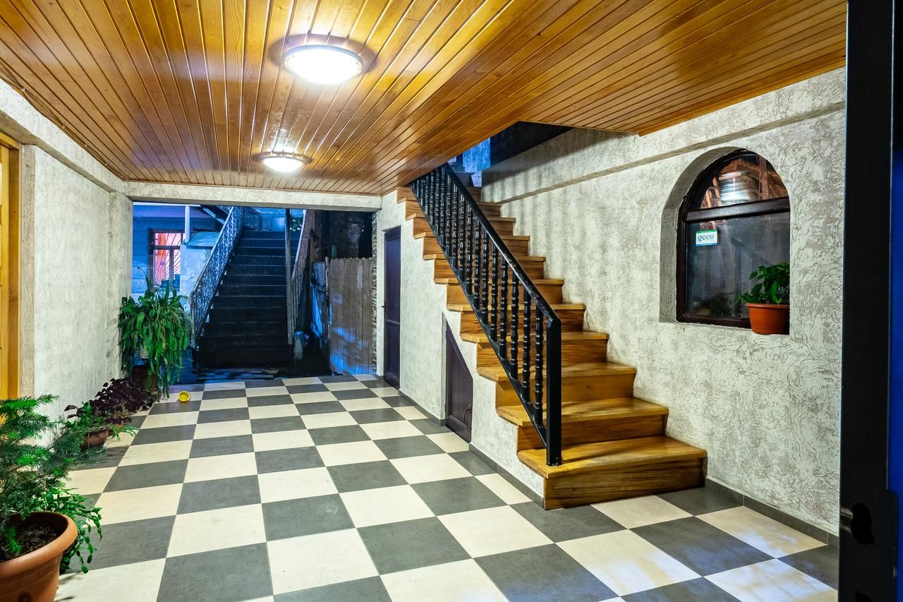 Гостевой дом Guesthouse David Zhorzholiani Местиа-12